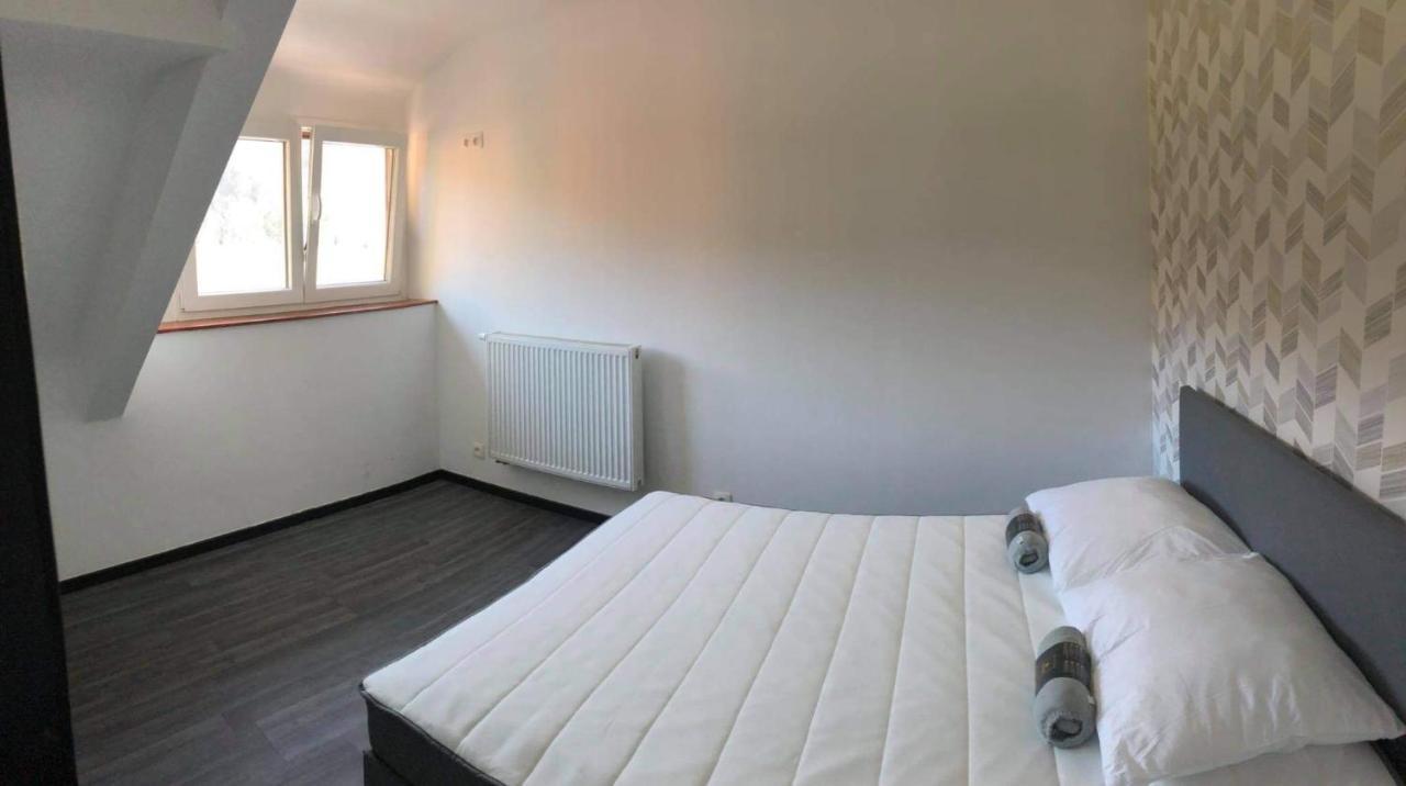 Gite D'Han Le Coin Han-sur-Lesse Exterior foto